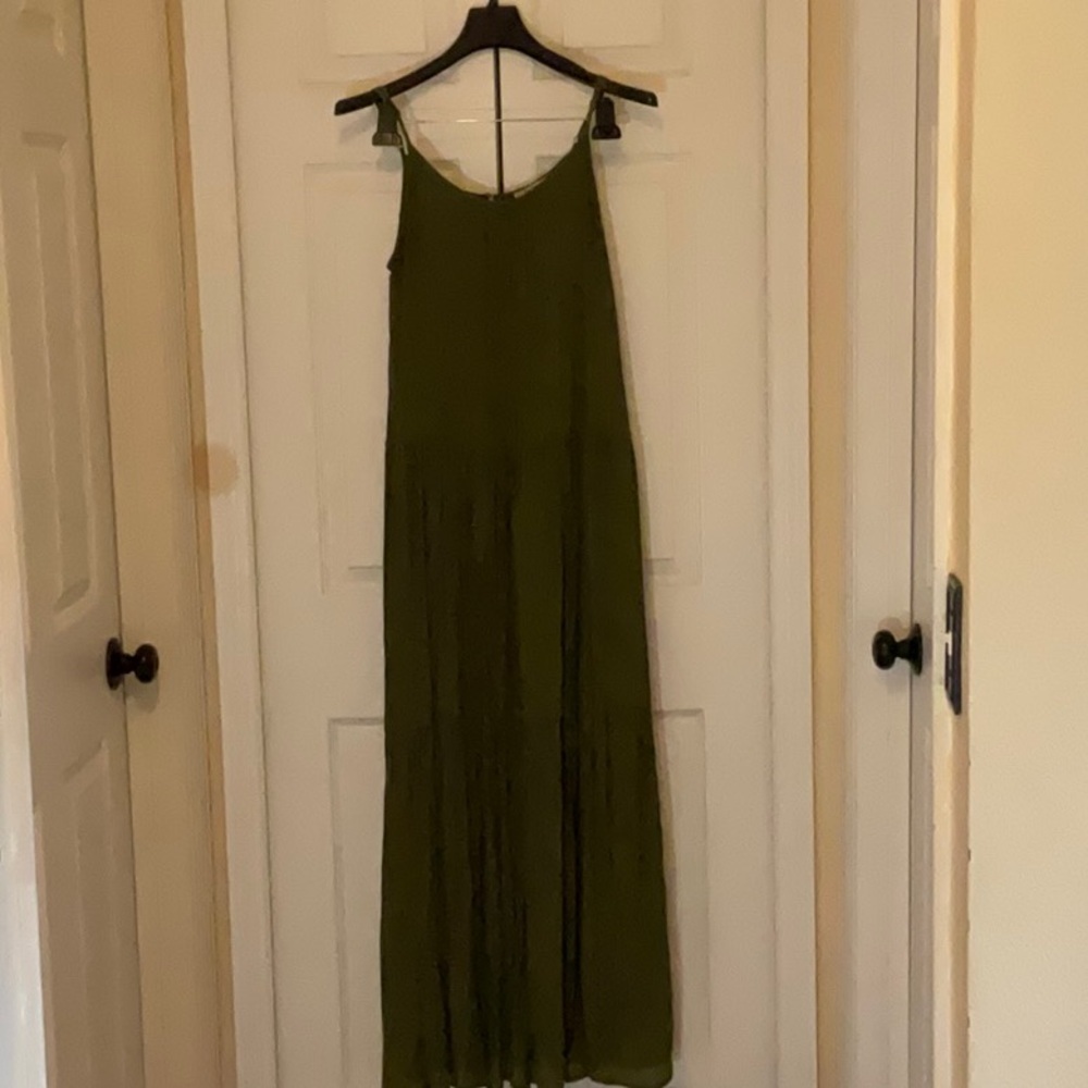 FAVLUX Fashion Maxi Women’s Sleeveless Green Ruffled Tiered Dress Size Small